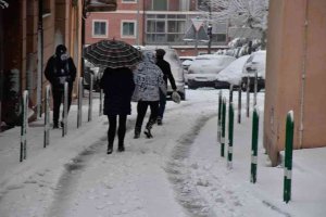 La Policía Local recomienda no salir a la calle por la nieve