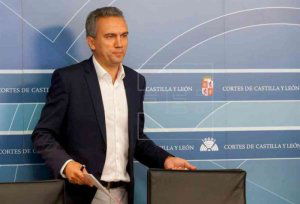 El PSOE acusa a Del Olmo de desleal por no informar sobre entregas a cuenta El PSOE acusa a Del Olmo de desleal por no informar sobre entregas a cuenta