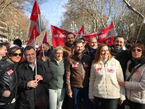 Miles de personas reclaman una sanidad "pública y de calidad"