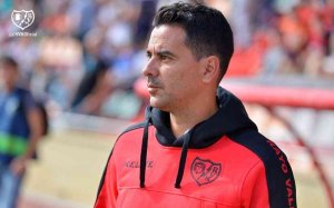 Michel: "El Numancia es un equipo muy difícil de superar"