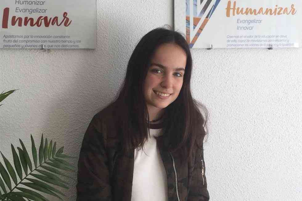 Una alumna de Escolapias disfrutará de beca de Fundación Amancio Ortega Una alumna de Escolapias disfrutará de beca de Fundación Amancio Ortega