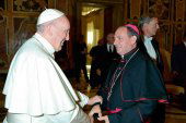 Monseñor Martínez Varea: "Europa no debe ser una fortaleza que eche a las personas" Monseñor Martínez Varea: "Europa no debe ser una fortaleza que eche a las personas"