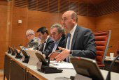 Alonso acusa al PP de echar por tierra la moratoria de purines hasta 2023 Alonso acusa al PP de echar por tierra la moratoria de purines hasta 2023
