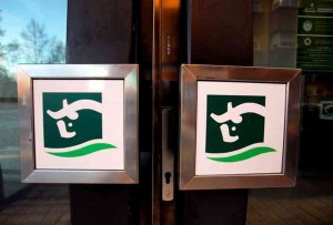 Unicaja Banco aprueba la absorción de su filial EspañaDuero