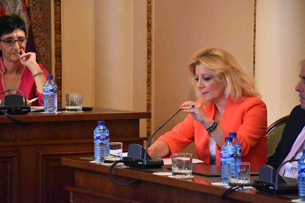 Pérez: "Angulo tenía que haber dimitido hace mucho tiempo" Pérez: "Angulo tenía que haber dimitido hace mucho tiempo"