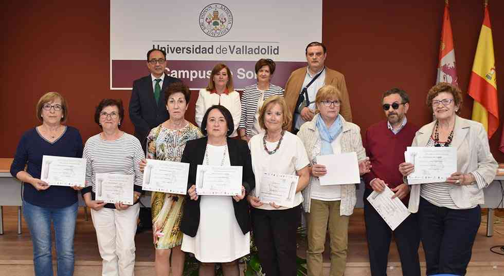 Más de un centenar de alumnos "se gradúan" en Universidad de la Experiencia Más de un centenar de alumnos "se gradúan" en Universidad de la Experiencia