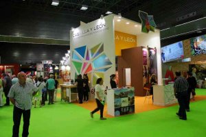 La Junta promociona la oferta turística en Expovacaciones