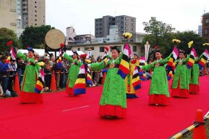 Festival de cultura coreana en El Burgo
