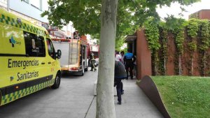 Susto para una menor en una maquina dispensadora del parking