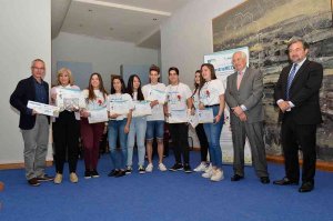 Alumnos de Santa Catalina ganan premio de II Olimpiada entreREDes