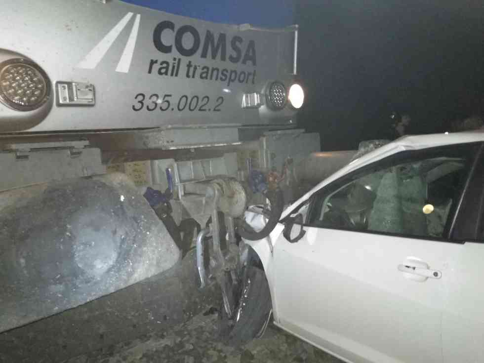 Accidente grave en un paso sin barreras en Somaén