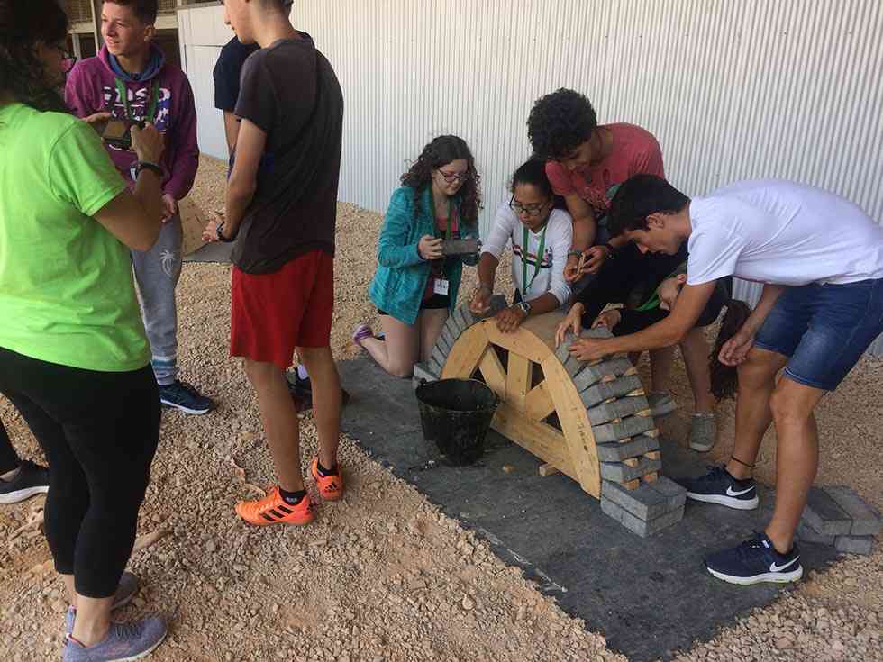 Dos campus visitan el Museo Magna Mater Dos campus visitan el Museo Magna Mater