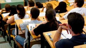 Más de 900 estudiantes se examinan en convocatoria extraordinaria de EBAU