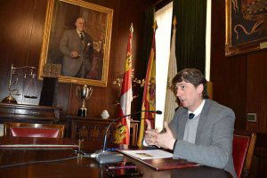 El alcalde aborda en Madrid la actuación para la nueva depuradora El alcalde aborda en Madrid la actuación para la nueva depuradora
