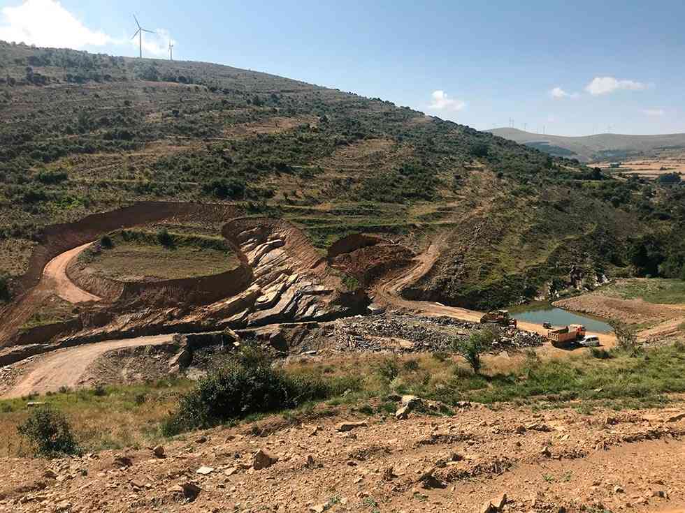 La CHE desvía el río Mayor para iniciar presa en Oncala La CHE desvía el río Mayor para iniciar presa en Oncala