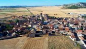 Fallece un agricultor arrollado por un tractor en Valoria La Buena 