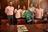 El equipo femenino del San José promociona candidatura de Soria