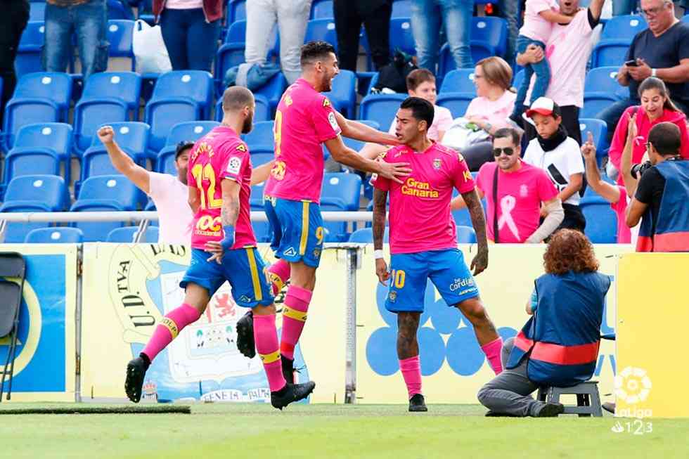 El Numancia recibe tres goles en Canarias