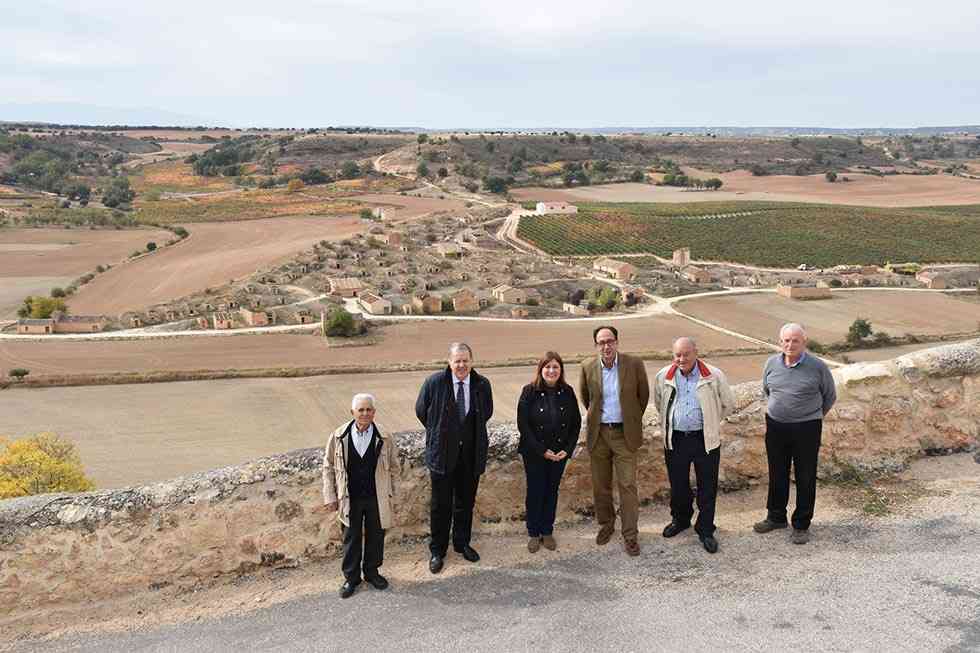 La Junta mejora el acceso a las bodegas de Atauta La Junta mejora el acceso a las bodegas de Atauta