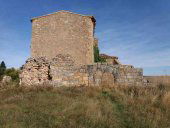 Rompen la puerta de la iglesia del despoblado de Masegoso Rompen la puerta de la iglesia del despoblado de Masegoso