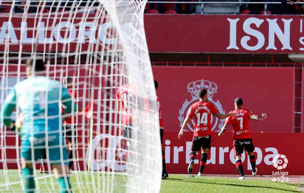 La falta de acierto y un penalti sin señalar condenan al Numancia La falta de acierto y un penalti sin señalar condenan al Numancia