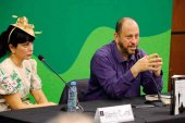 Presentación del libro de poemas "Sirenas y Naufragios"