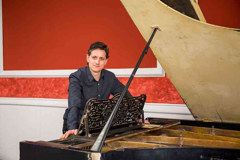 Las historias del "Gran piano de la Amistad", en un libro Las historias del "Gran piano de la Amistad", en un libro