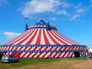 Altercado a las puertas del circo instalado en Almazán