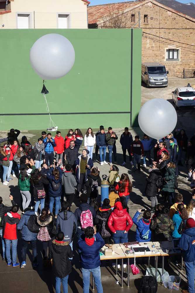 Los alumnos de Trilema Soria lanzan globos sonda al espacio