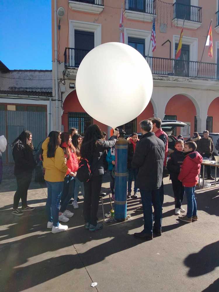Los alumnos de Trilema Soria lanzan globos sonda al espacio