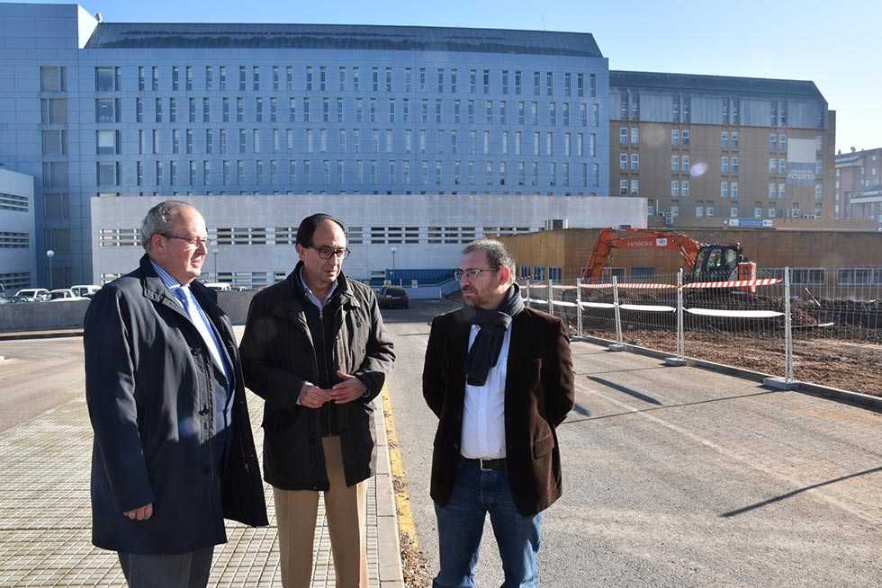 La Junta explica el cronograma de las obras del hospital Santa Bárbara La Junta explica el cronograma de las obras del hospital Santa Bárbara