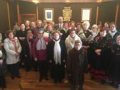 Las mujeres de El Burgo celebran la fiesta de Santa Águeda