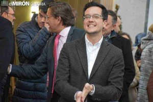 Tomás Cabezón sucede a Jesús Posada en candidatura de PP