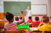 Solicitan sesenta plazas de maestros a Educación
