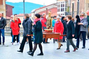 700 euros por retirar el manto a la Virgen en Duruelo