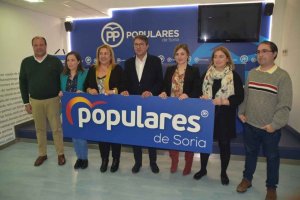 Peregrina encabeza una renovada candidatura del PP a las Cortes