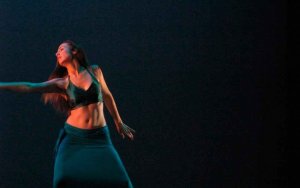 Cruz Roja sensibiliza con danza sobre interculturalidad y género