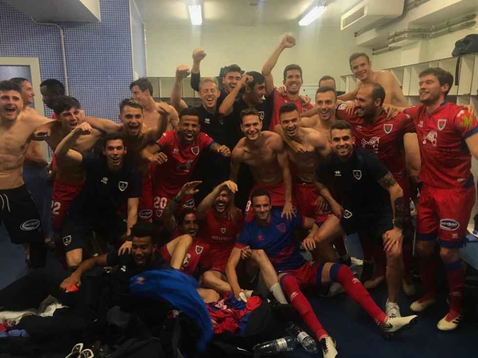 El Numancia se agarra a Segunda en Zaragoza El Numancia se agarra a Segunda en Zaragoza
