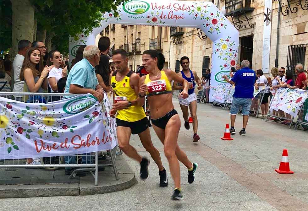 Giurcanu y Aitaddi ganan la XX Medía Maratón de El Burgo Giurcanu y Aitaddi ganan la XX Medía Maratón de El Burgo