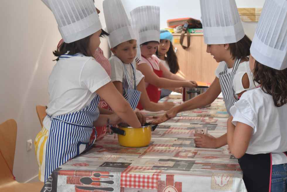 Talleres de gastronomía y "Cine Melón", novedades para el ocio infantil