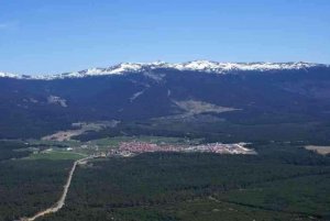 La Diputación inaugura la vía ferrata de Duruelo de la Sierra