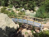 Nuevo puente en la cascada de la Laguna Negra