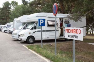 ASOHTUR denuncia las pernoctaciones ilegales de autocaravanas