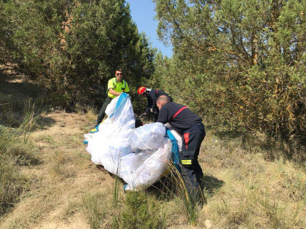 Herido el piloto de un parapente en caída en aterrizaje en Ines