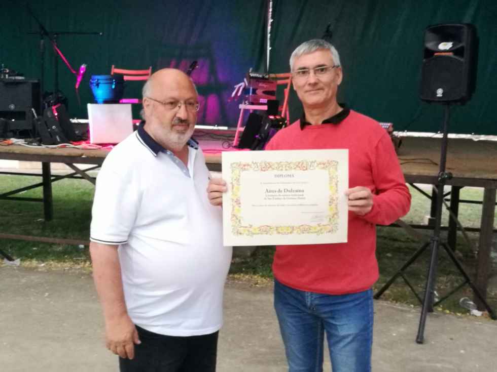 Valdeavellano de Tera homenajea  a "Aires de Dulzaina"