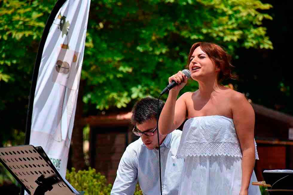 El nuevo disco de Mara Row llega a E. Leclerc Soria El nuevo disco de Mara Row llega a E. Leclerc Soria