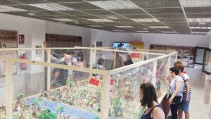 Buena acogida de la exposición de playmóbil del Oeste americano