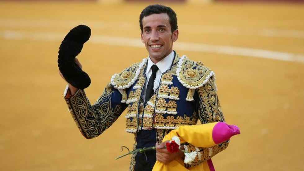 Seis orejas en la corrida de toros de Almazán