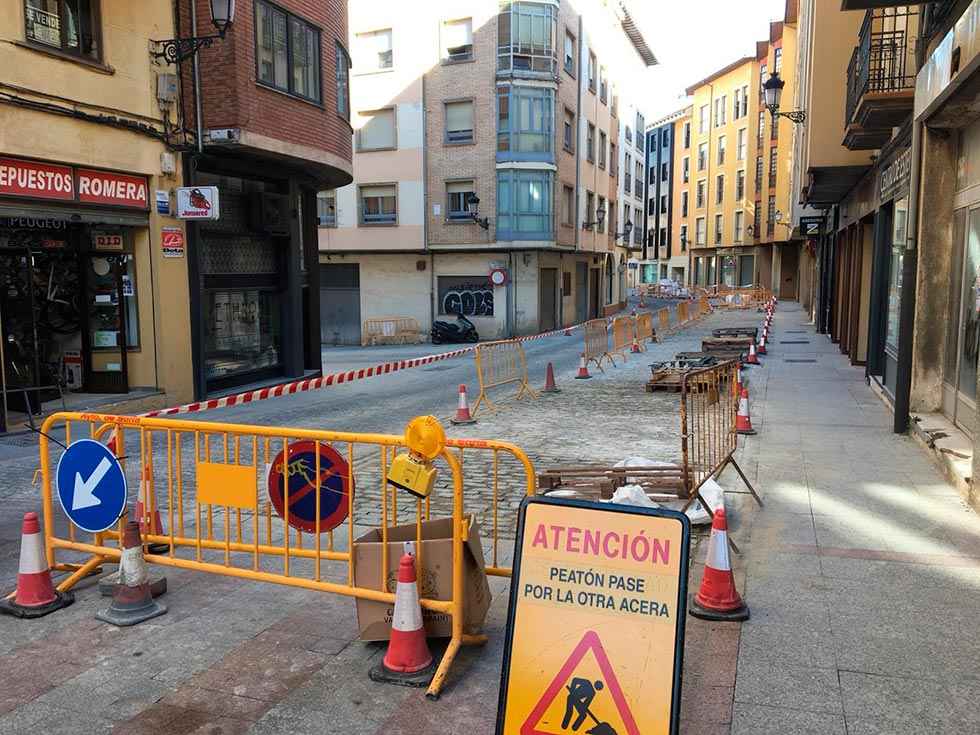 El PP se opone a seguir adoquinando las calles de la ciudad
