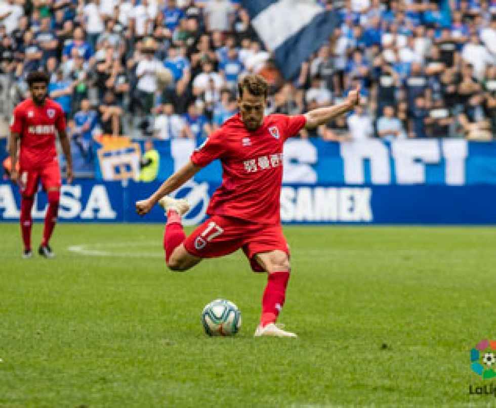 El Zaragoza corta la racha del Numancia El Zaragoza corta la racha del Numancia